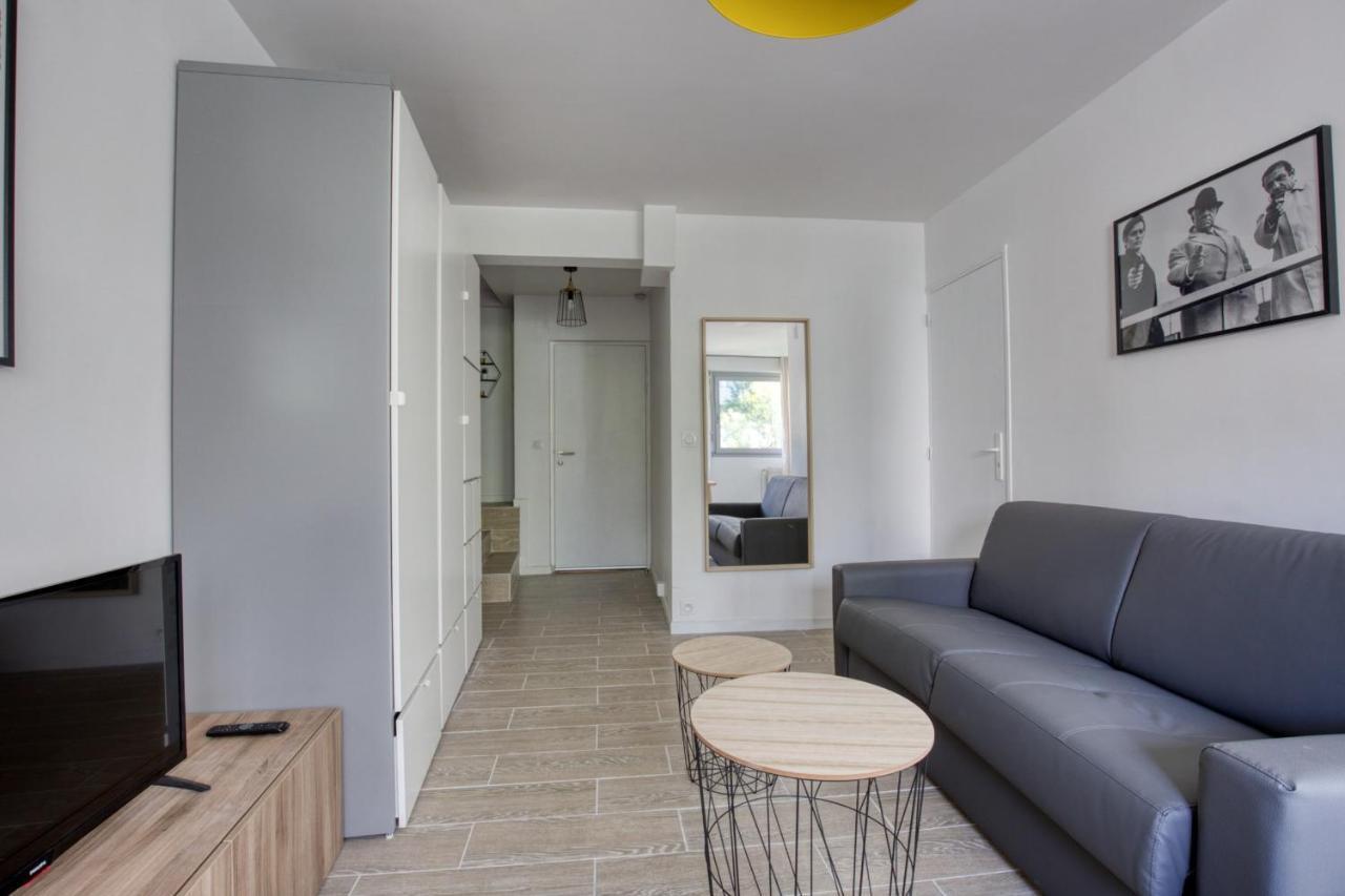 Charming Apartment In The Heart Of The 19Th Parijs Buitenkant foto