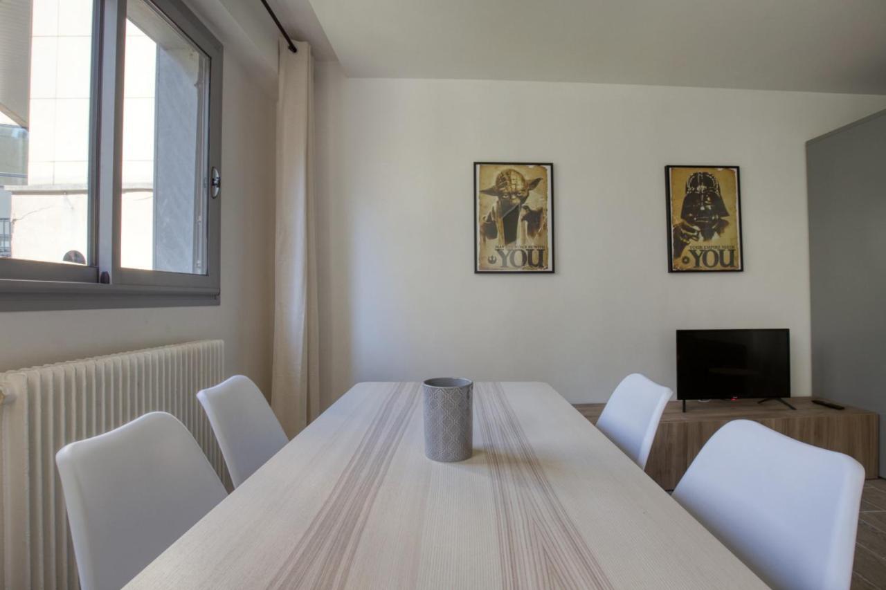 Charming Apartment In The Heart Of The 19Th Parijs Buitenkant foto